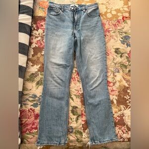 Abercrombie high rise skinny size 4 CURVE LOVE fit